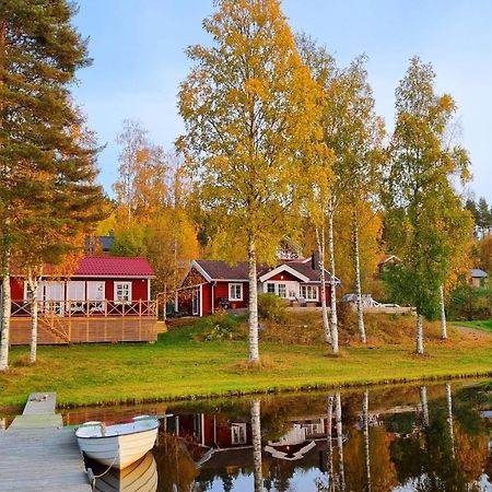 Mysig Stuga Med Sjoetomt, Naera Jaervsoebacken エクステリア 写真